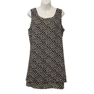 3/$20 Vintage Y2K Black & White Flower Pattern Tank Top Blouse Size: Large